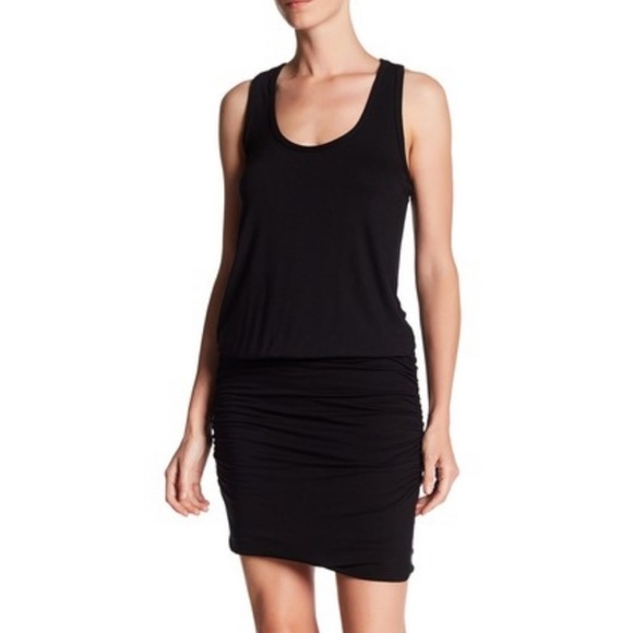 The vanity room dress - Picture 2 of 4